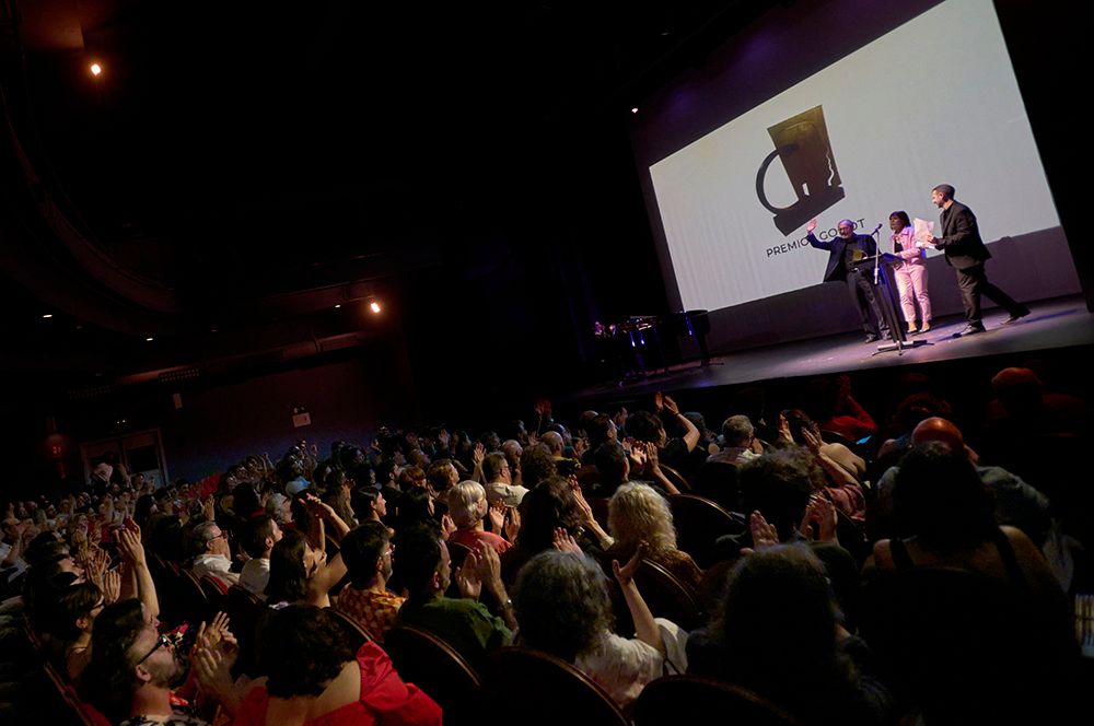 La alfombra roja de los Premios Godot llega a la Gran Vía en Madrid